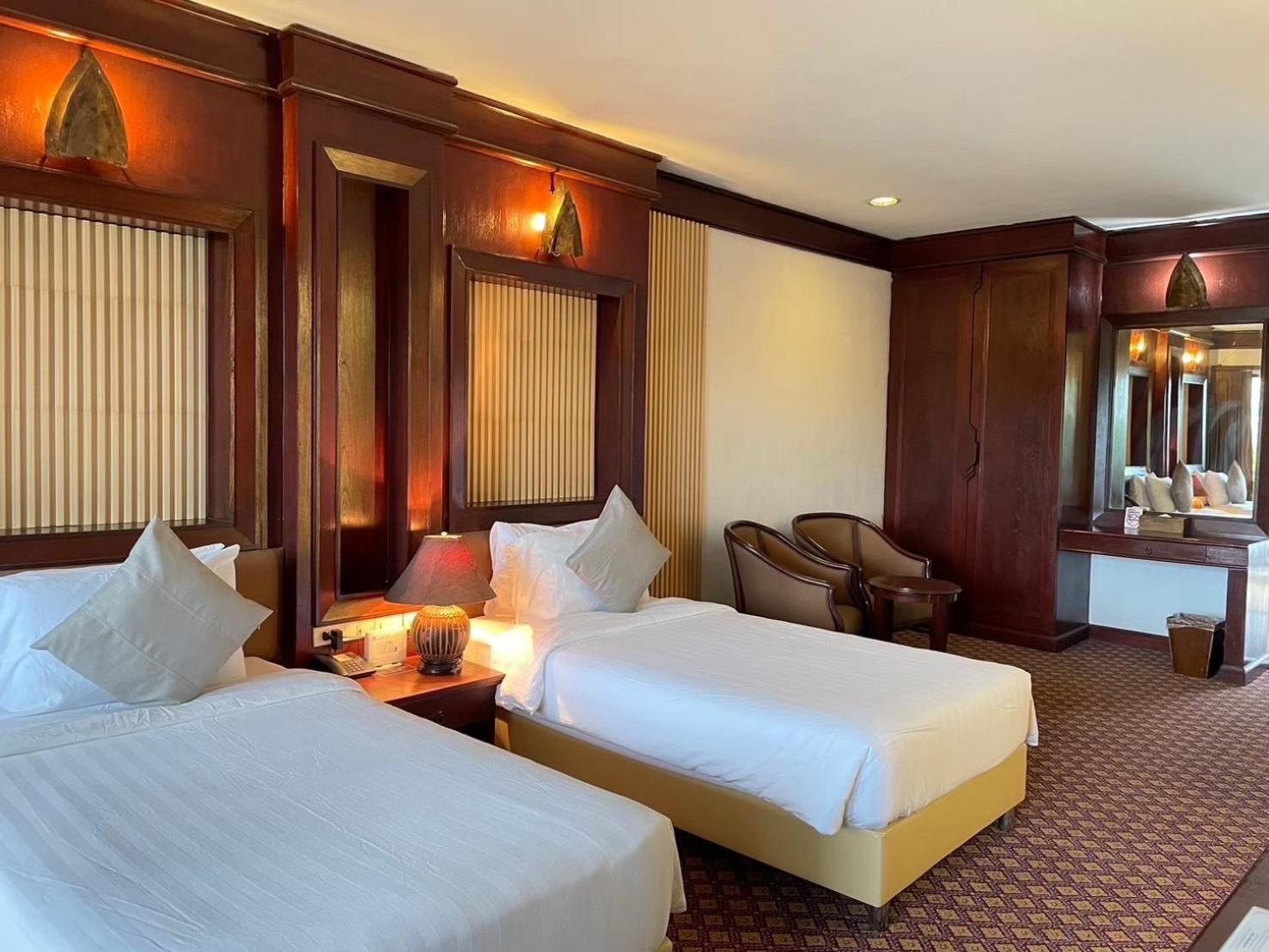 Gassan Legacy Golf Club Hotel Lamphun Exterior photo