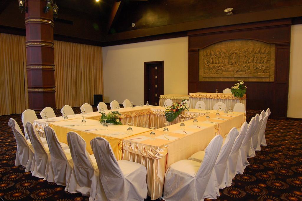 Gassan Legacy Golf Club Hotel Lamphun Exterior photo