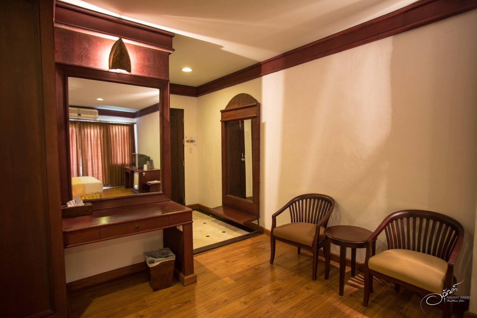 Gassan Legacy Golf Club Hotel Lamphun Exterior photo