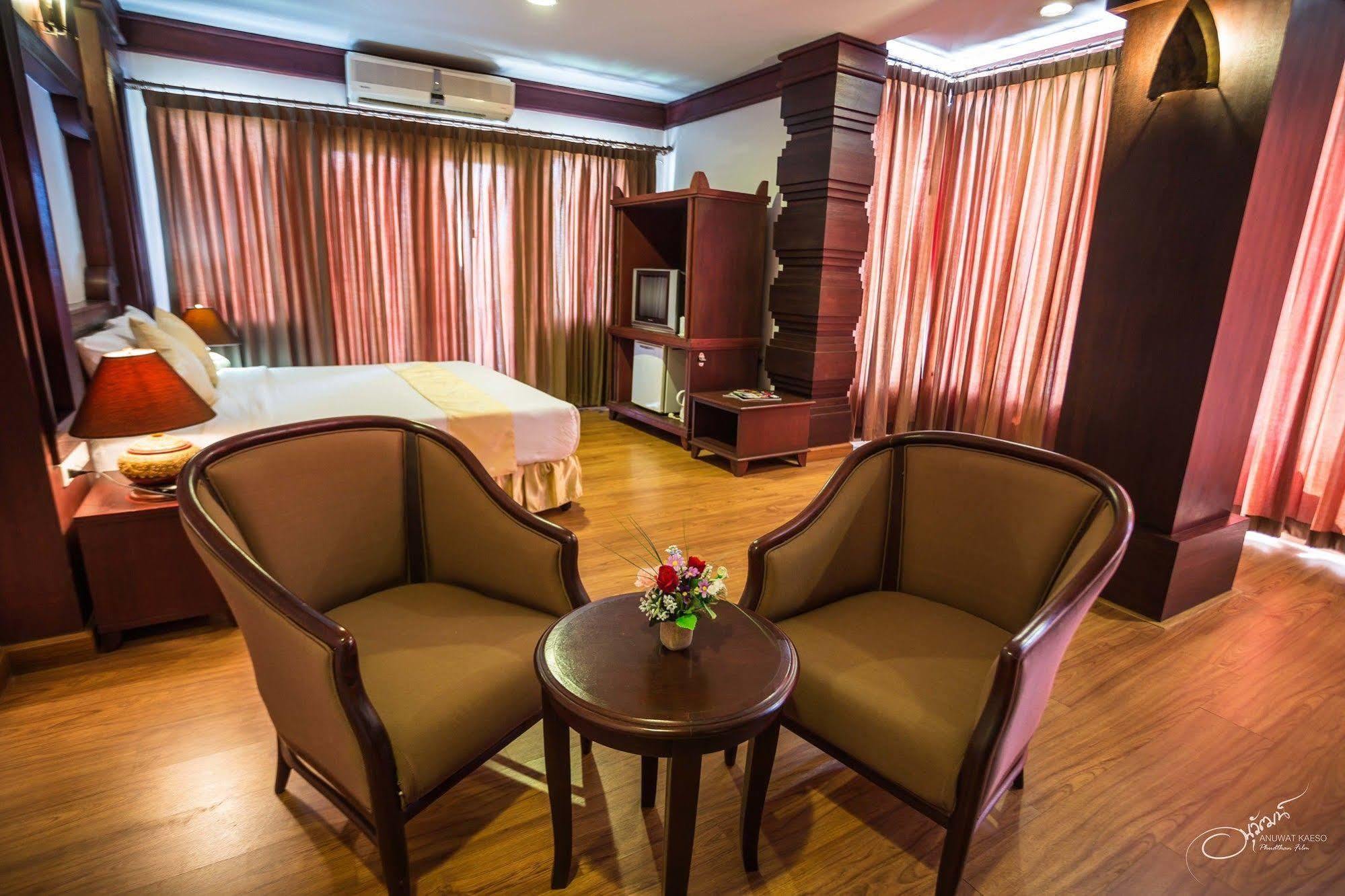 Gassan Legacy Golf Club Hotel Lamphun Exterior photo