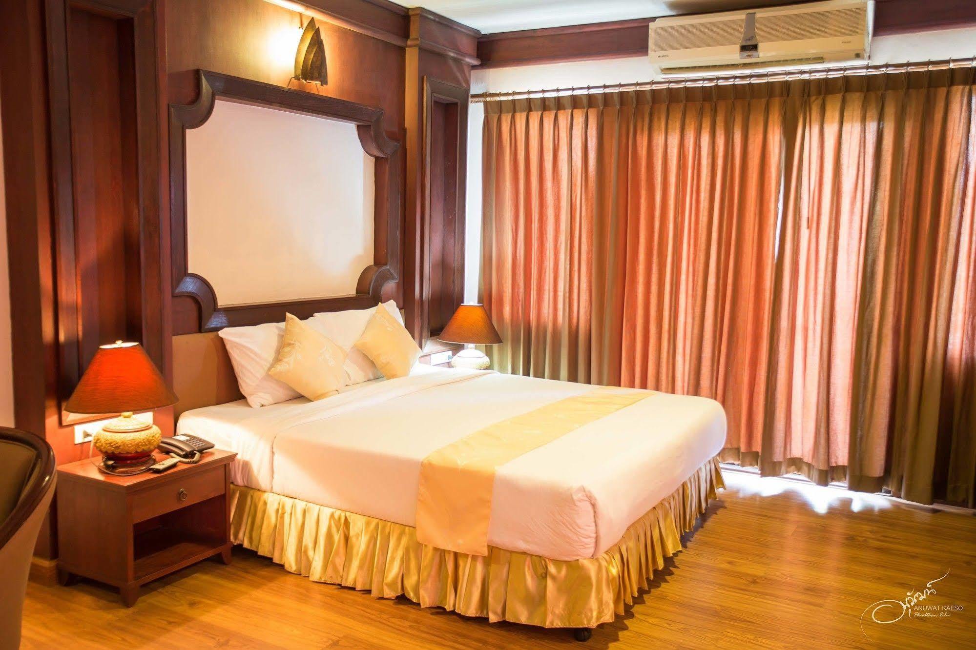 Gassan Legacy Golf Club Hotel Lamphun Exterior photo